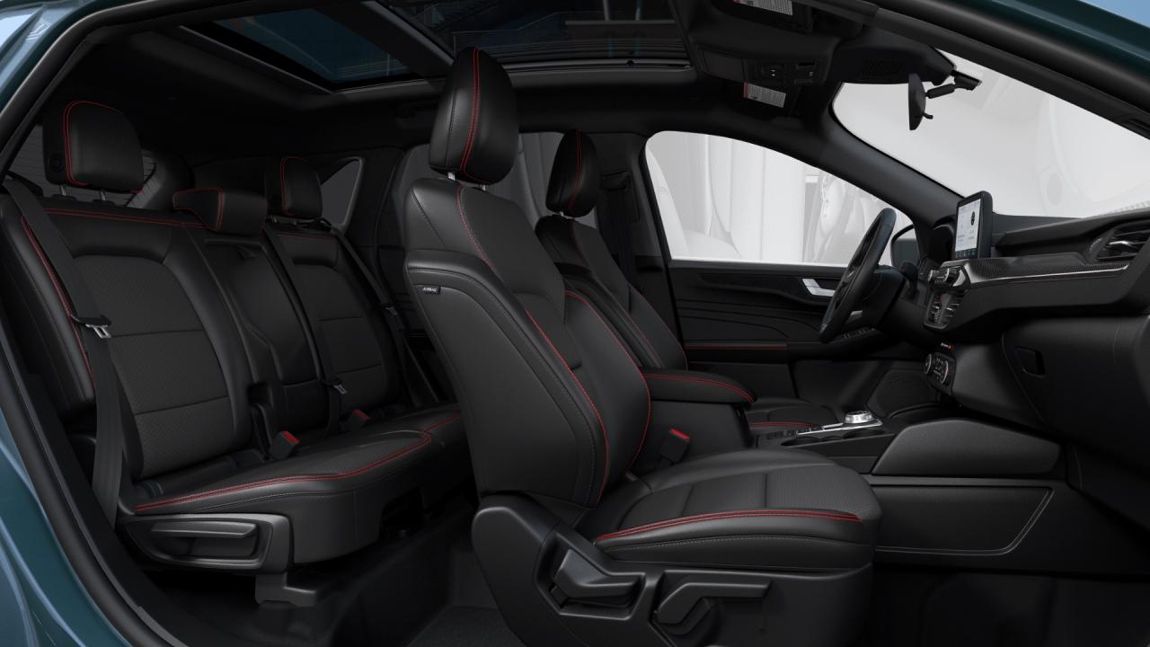 2025 Ford Escape ST-Line AWD Photo5