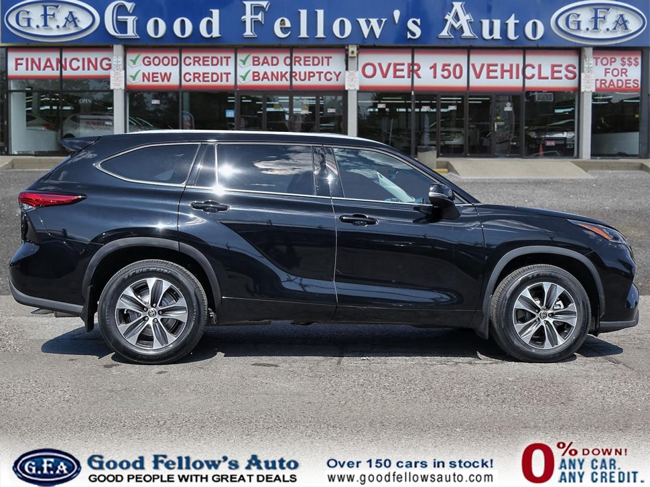 2021 Toyota Highlander XLE MODEL, AWD, 8 PASSENGER, LEATHER SEATS, SUNROO - Photo #3
