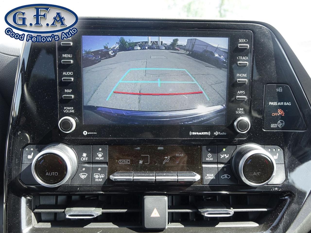 2021 Toyota Highlander XLE MODEL, AWD, 8 PASSENGER, LEATHER SEATS, SUNROO - Photo #23