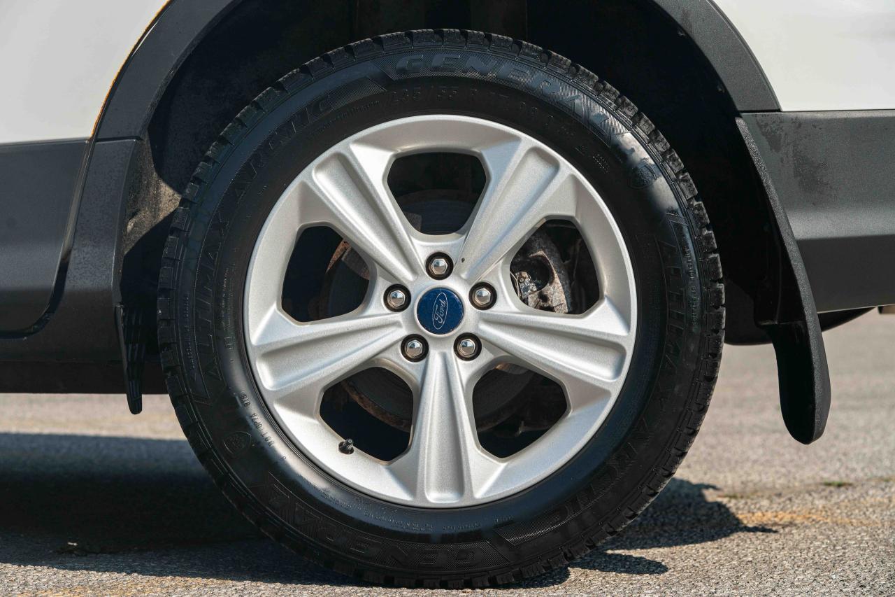 2016 Ford Escape SE - Photo #16