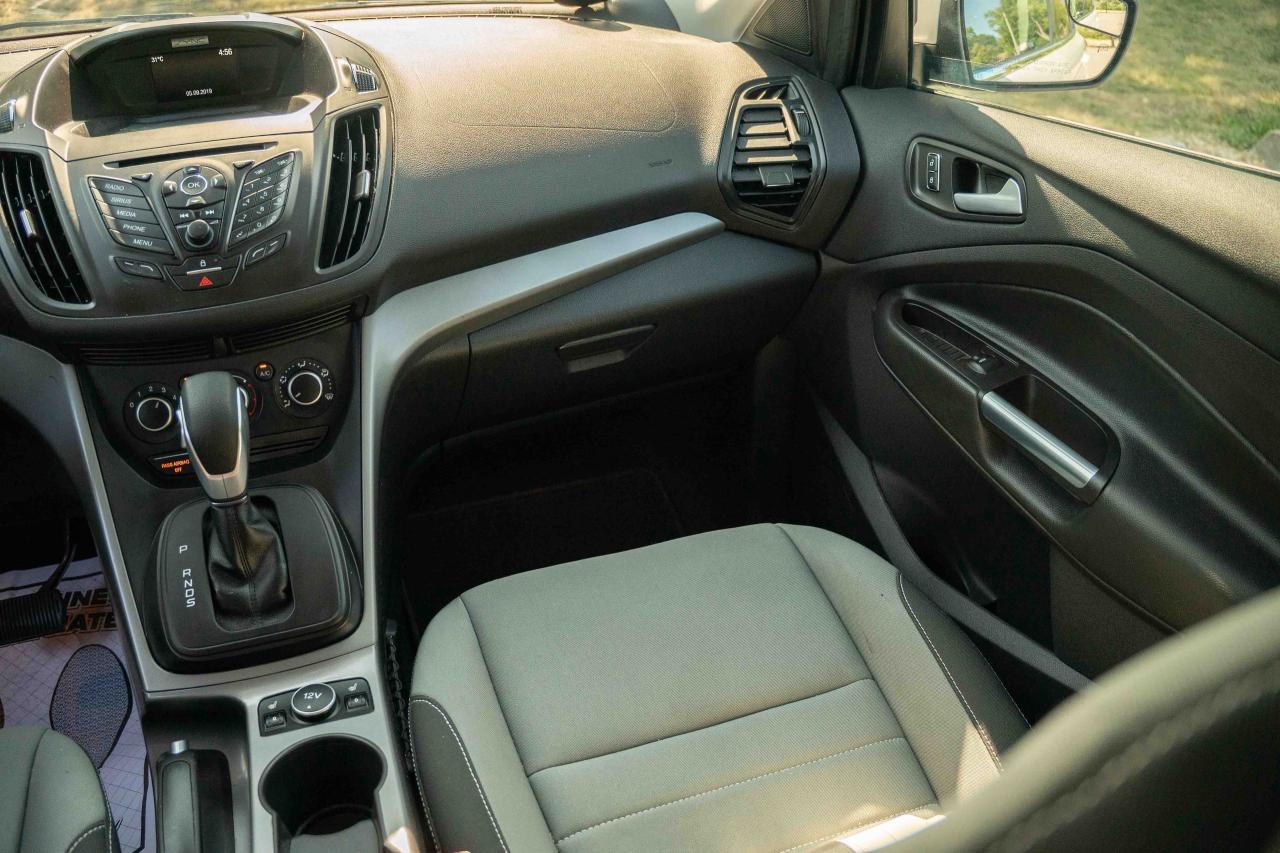 2016 Ford Escape SE - Photo #43