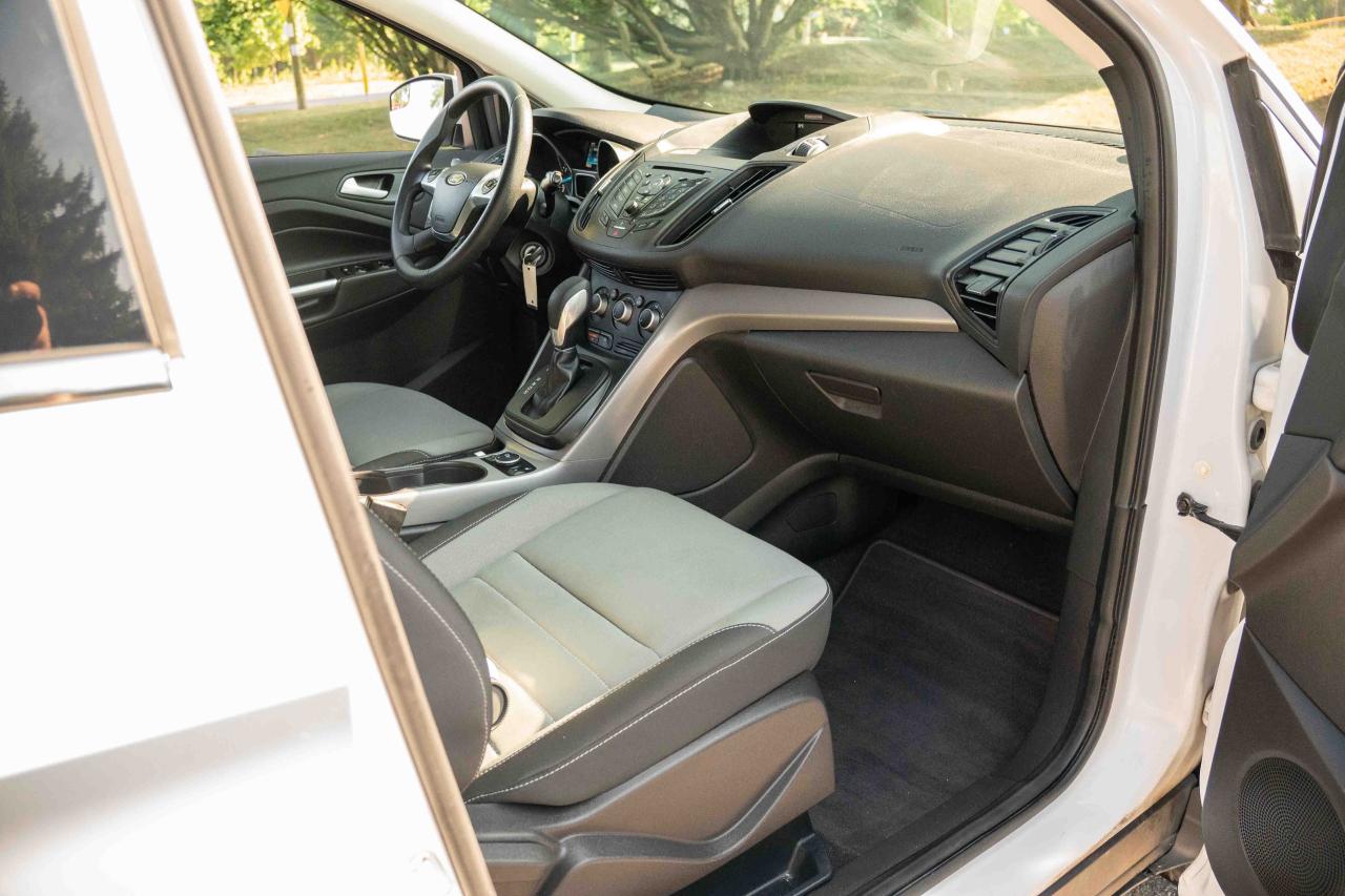 2016 Ford Escape SE - Photo #51