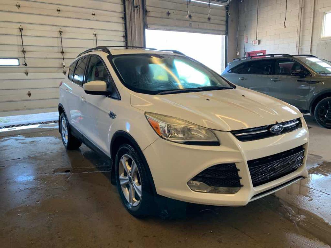 2015 Ford Escape SE - Photo #3