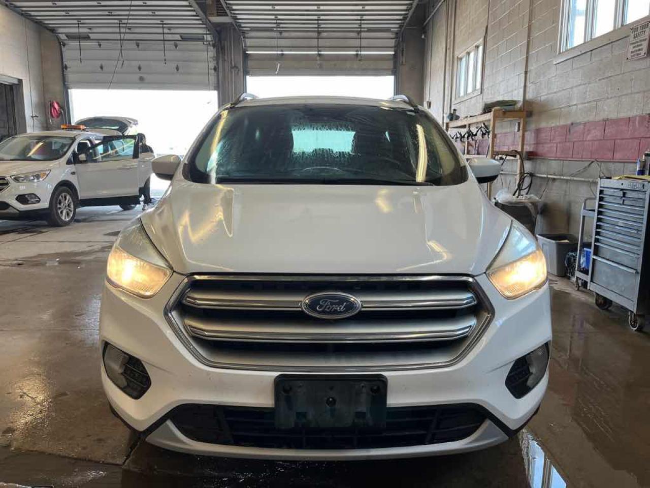2017 Ford Escape SE - Photo #2