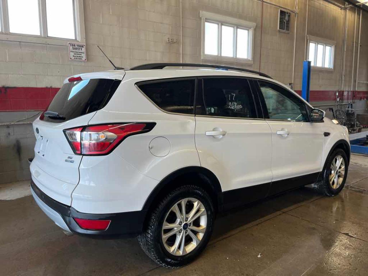 2017 Ford Escape SE - Photo #4
