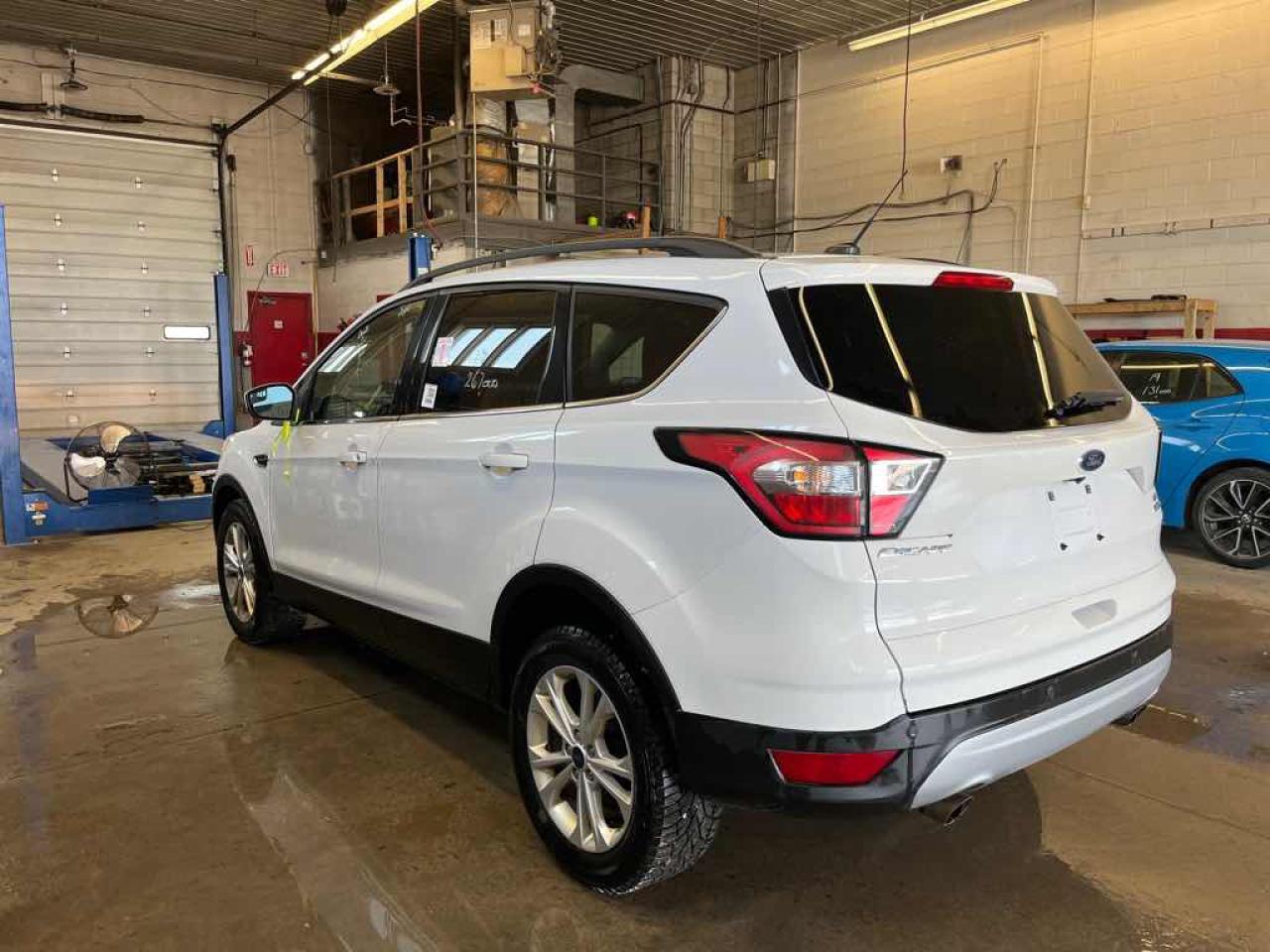 2017 Ford Escape SE - Photo #6