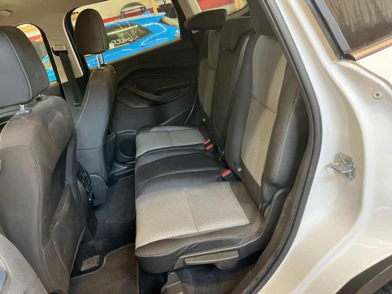 2017 Ford Escape SE - Photo #12