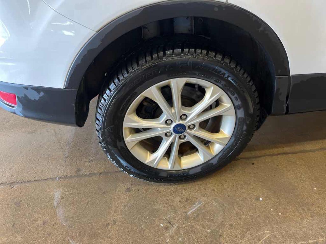 2017 Ford Escape SE - Photo #18
