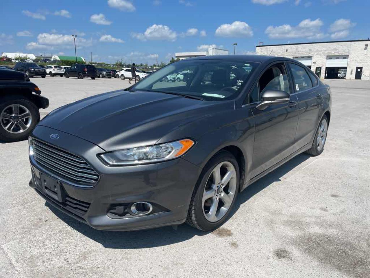 2016 Ford Fusion SE