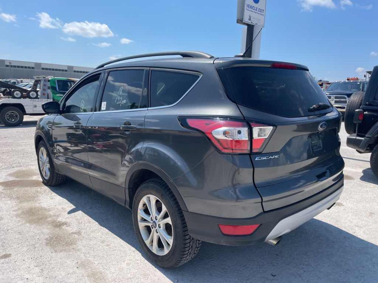 2018 Ford Escape SE - Photo #6