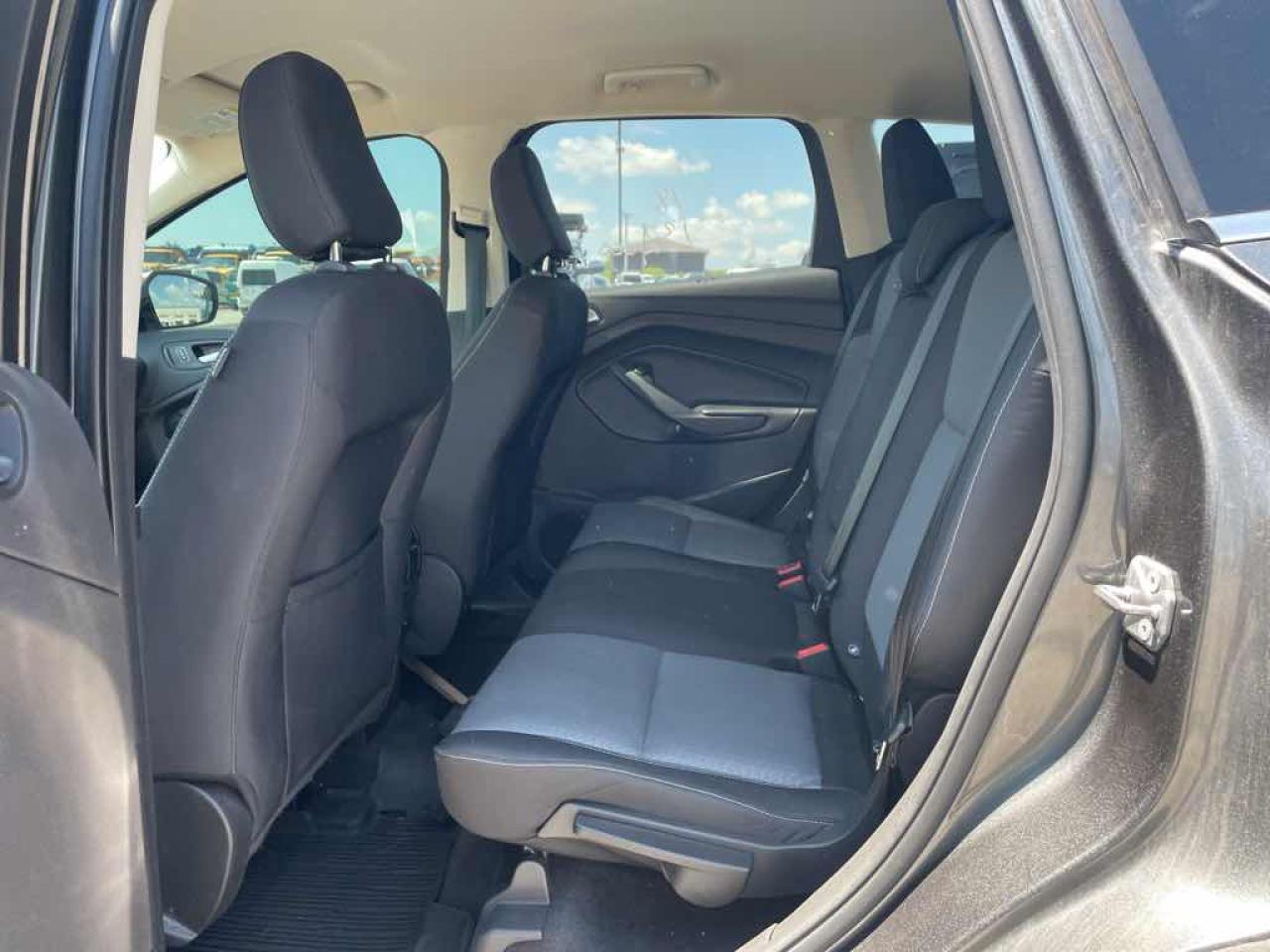 2018 Ford Escape SE - Photo #12