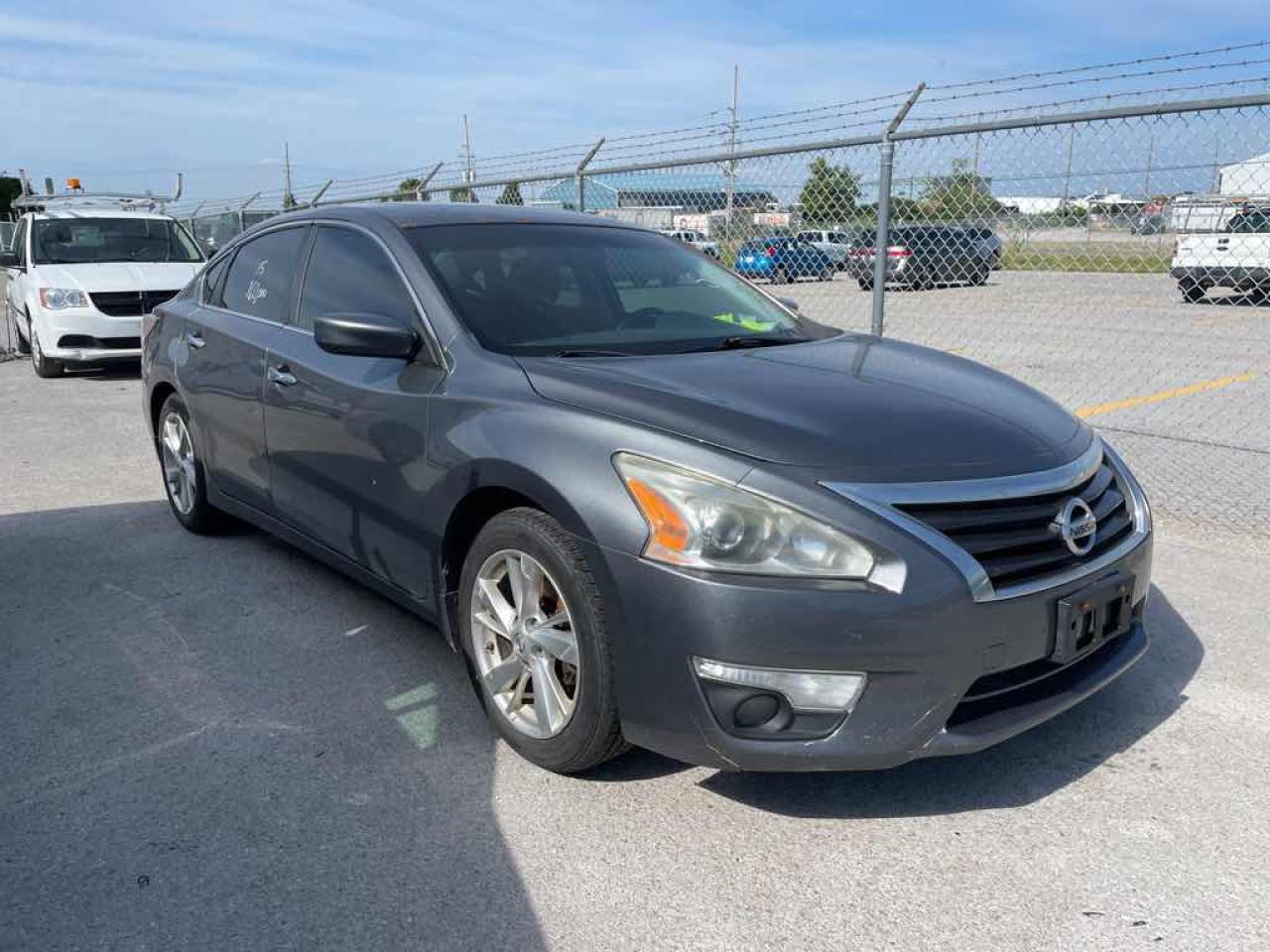 2015 Nissan Altima  - Photo #3