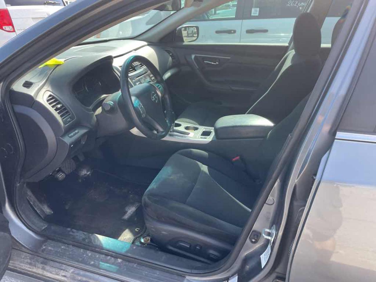 2015 Nissan Altima  - Photo #8