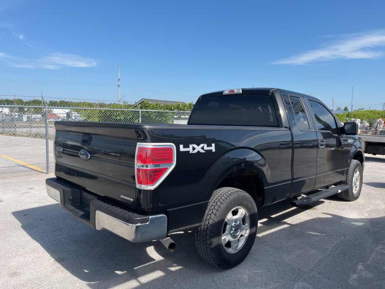 2014 Ford F-150 SUPER CAB - Photo #4