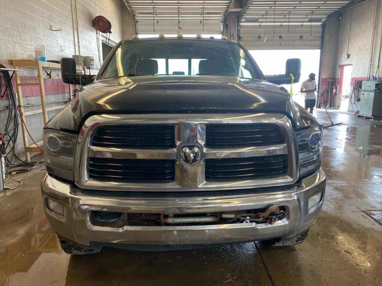 2014 RAM 2500 Powerwagon - Photo #2
