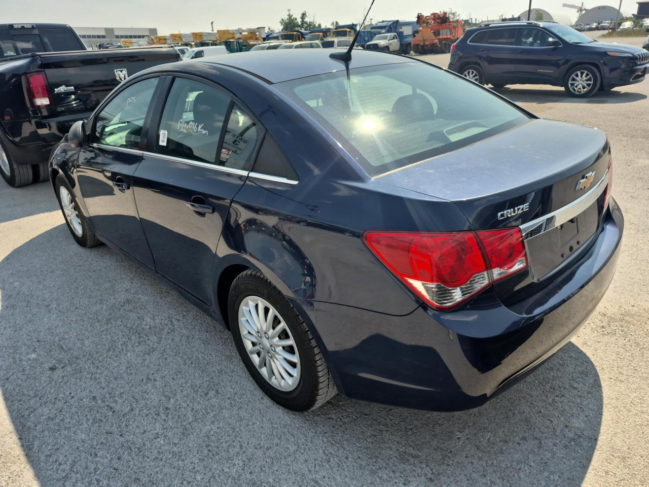 2011 Chevrolet Cruze LS - Photo #6