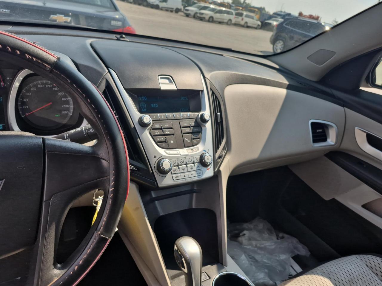 2011 Chevrolet Equinox LS - Photo #10