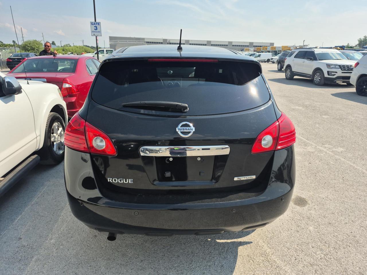 2013 Nissan Rogue SV - Photo #5