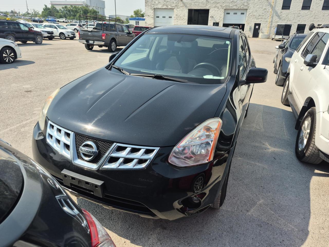 2013 Nissan Rogue SV - Photo #2