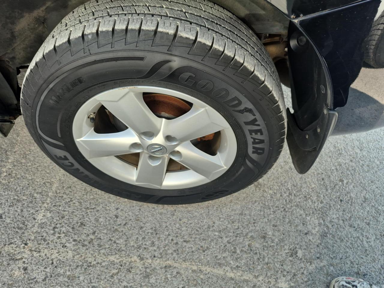 2013 Nissan Rogue SV - Photo #16