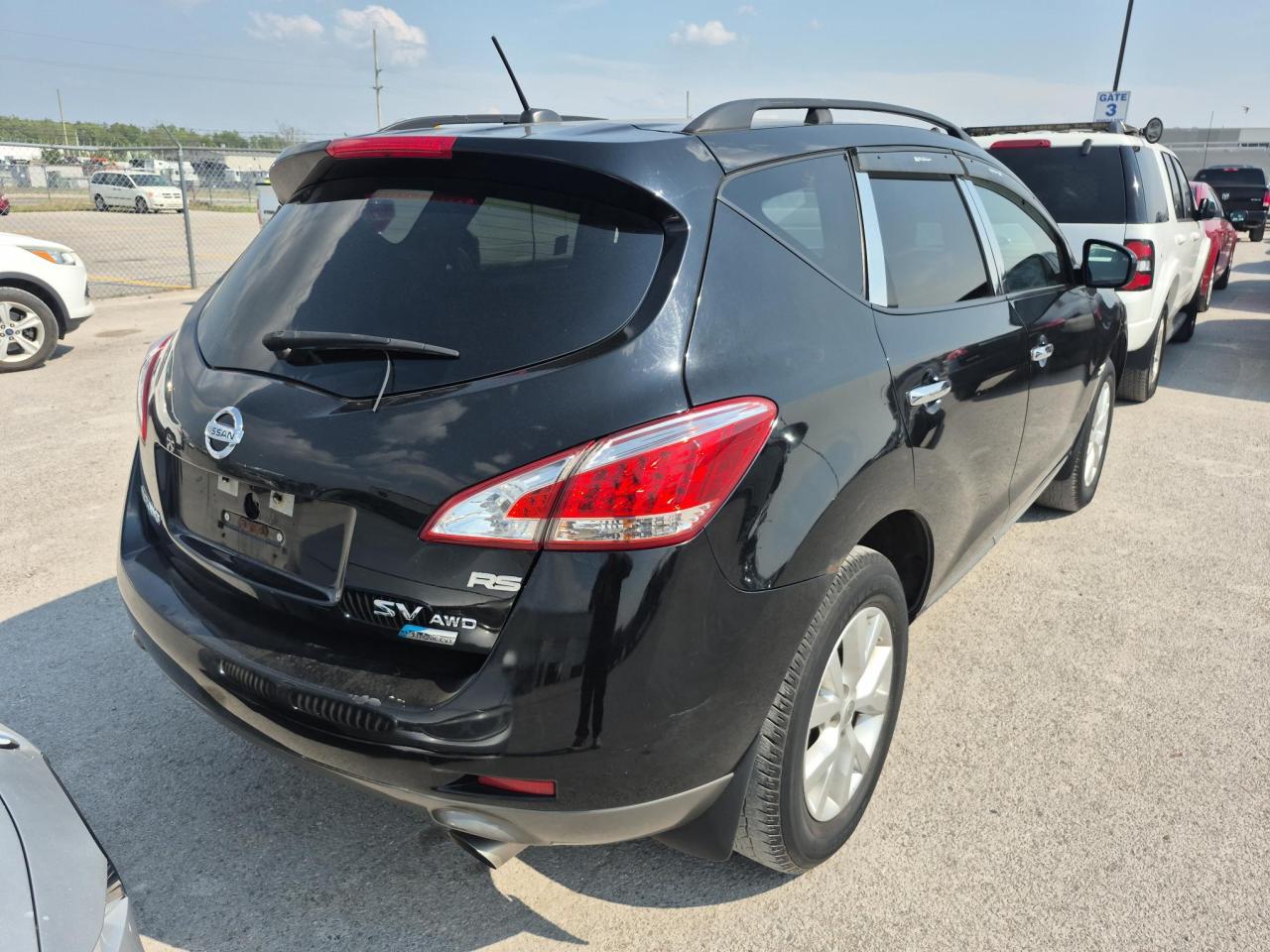 2011 Nissan Murano SL - Photo #4