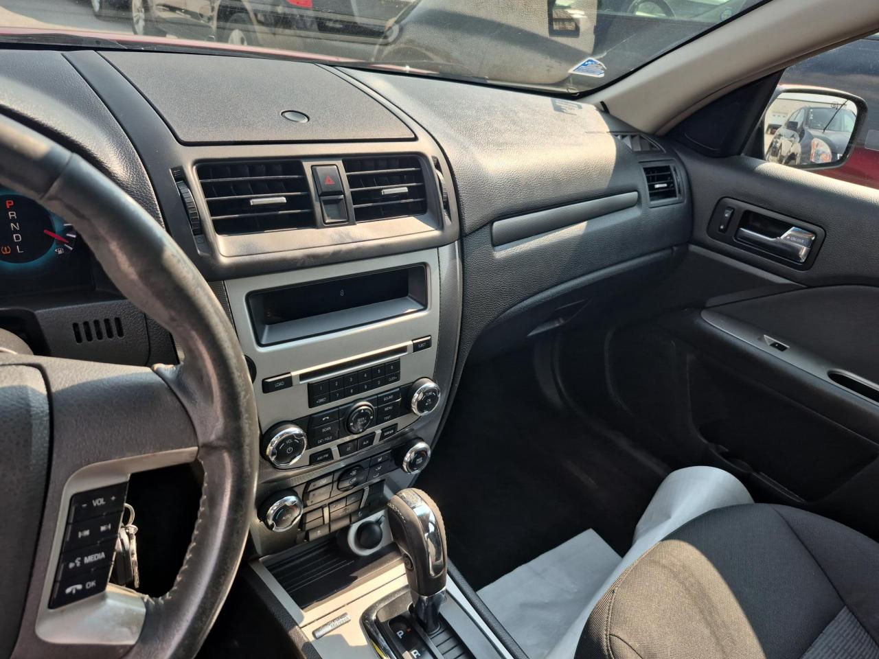 2010 Ford Fusion SEL - Photo #10