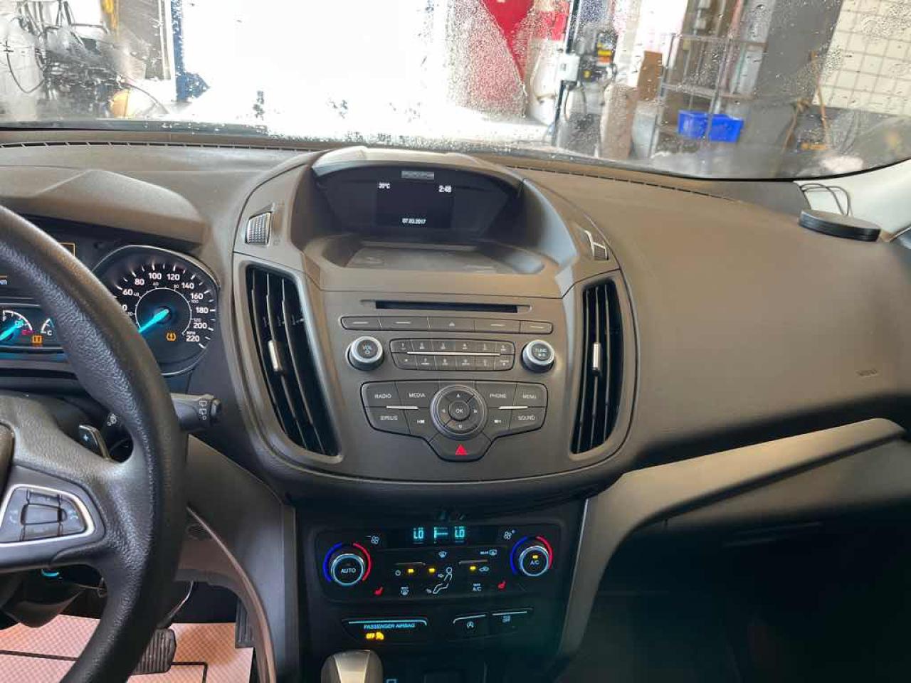 2017 Ford Escape SE - Photo #10
