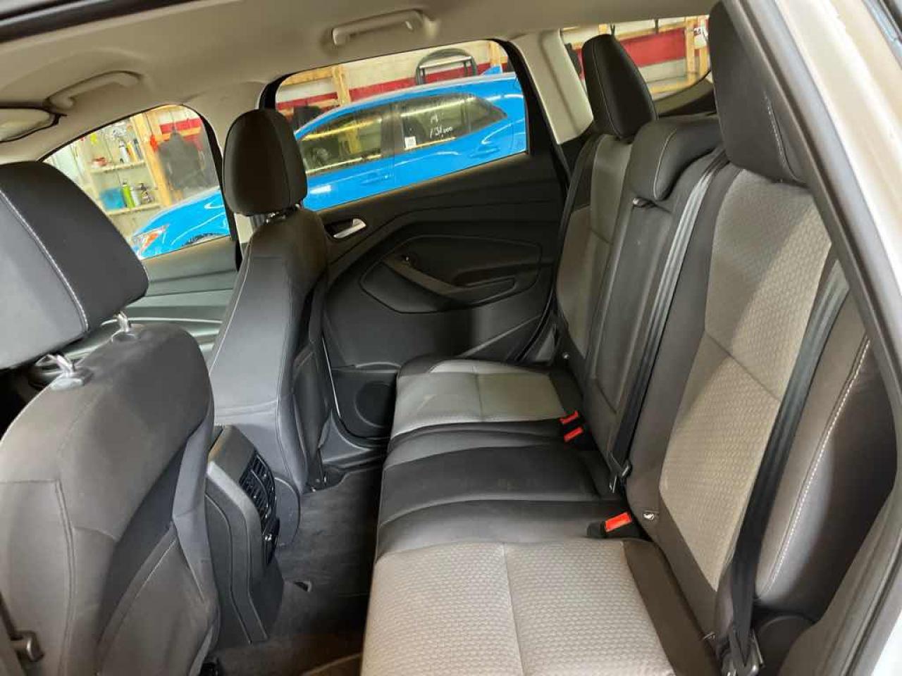 2017 Ford Escape SE - Photo #12
