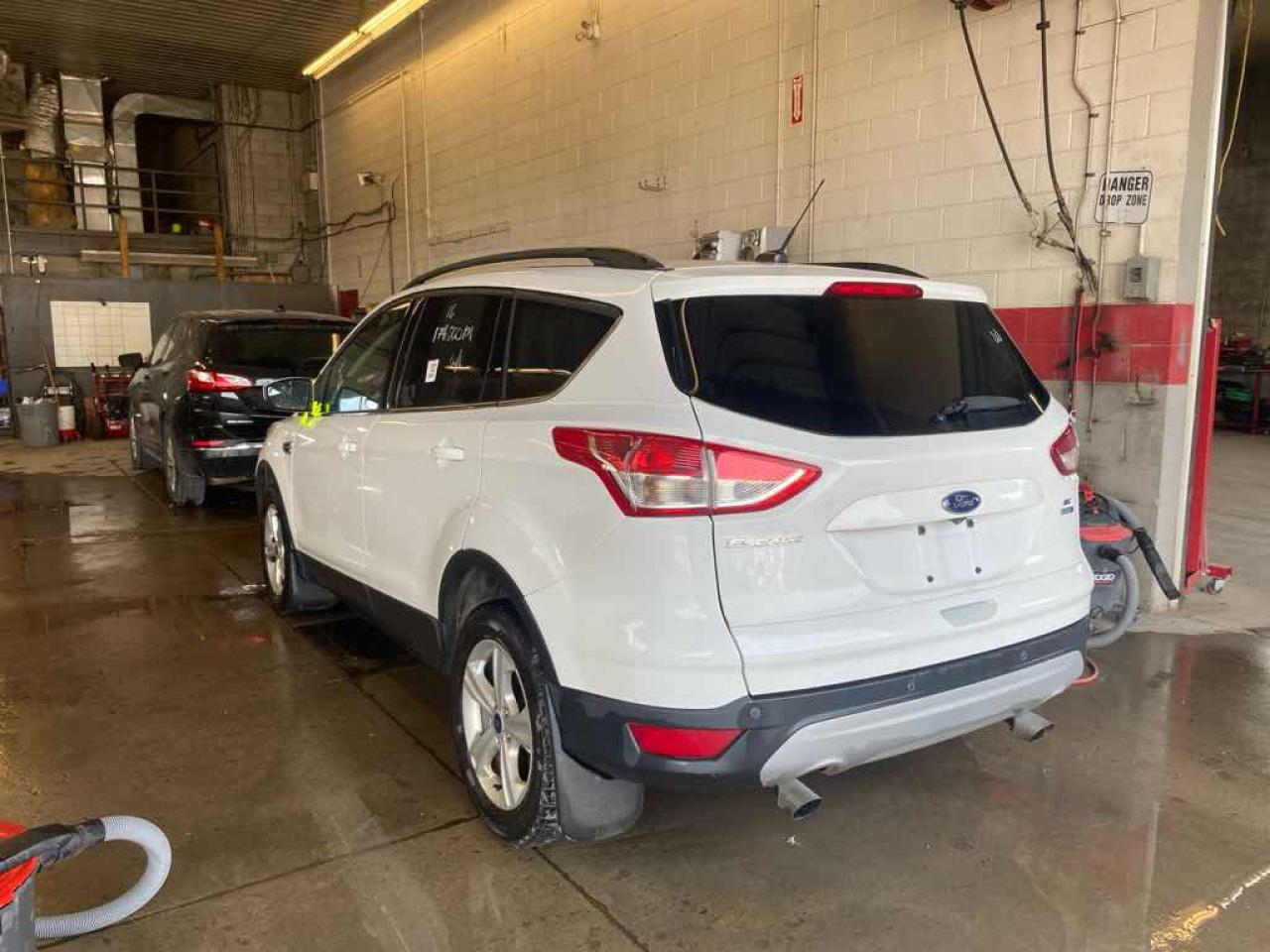 2016 Ford Escape SE - Photo #6