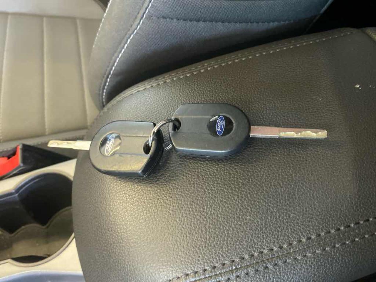 2016 Ford Escape SE - Photo #11