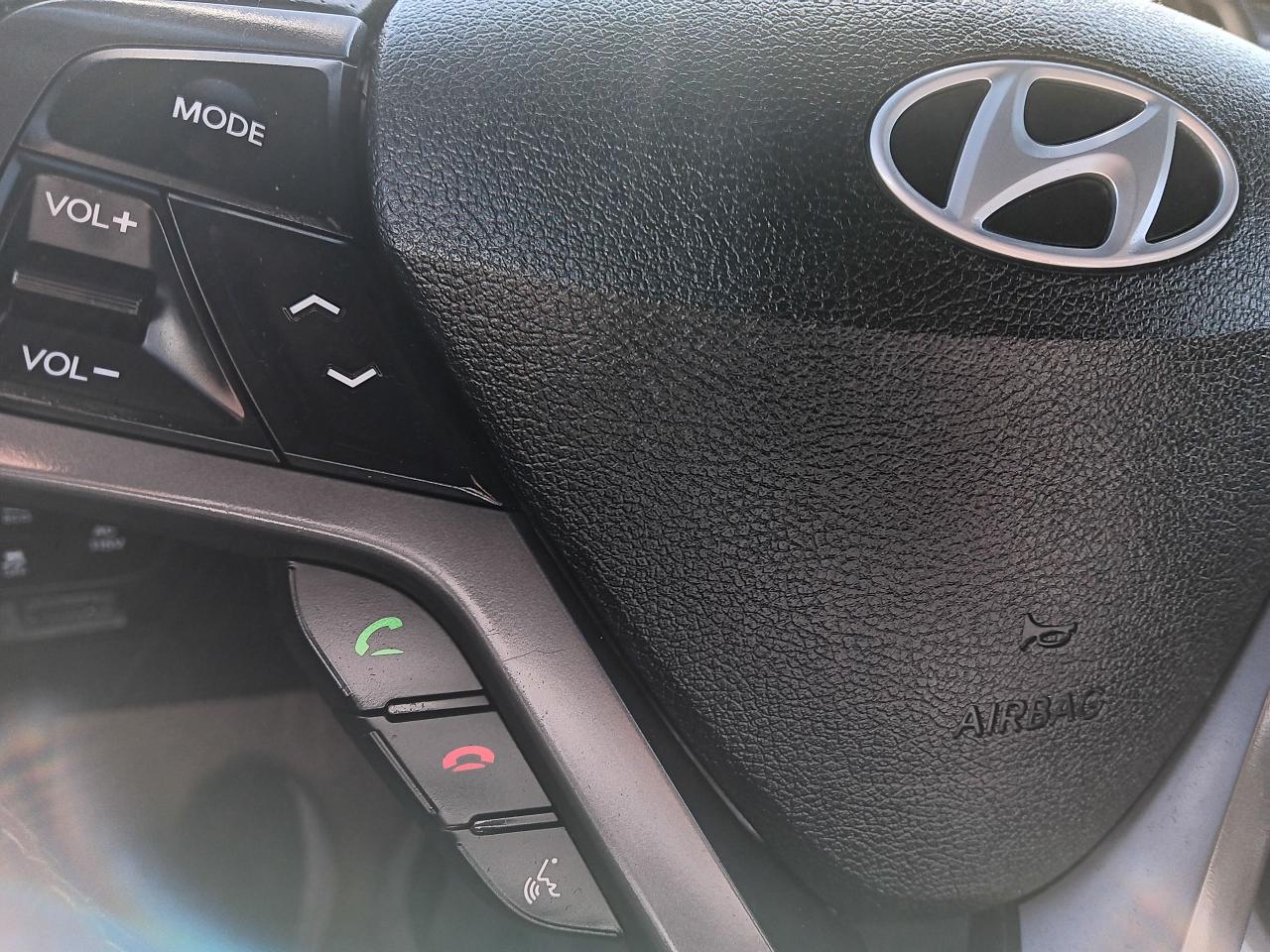 2016 Hyundai Veloster Turbo Leather Pano Nav Htd Seats & Steering BU Cam - Photo #13