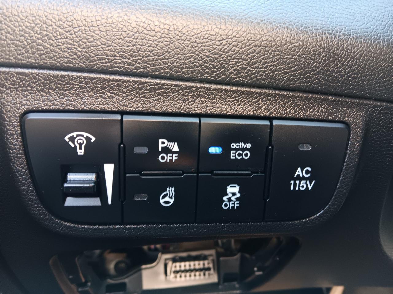 2016 Hyundai Veloster Turbo Leather Pano Nav Htd Seats & Steering BU Cam - Photo #22