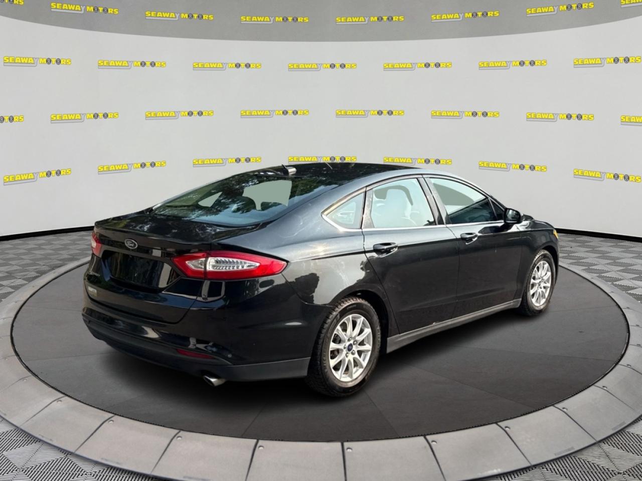 2015 Ford Fusion  - Photo #3