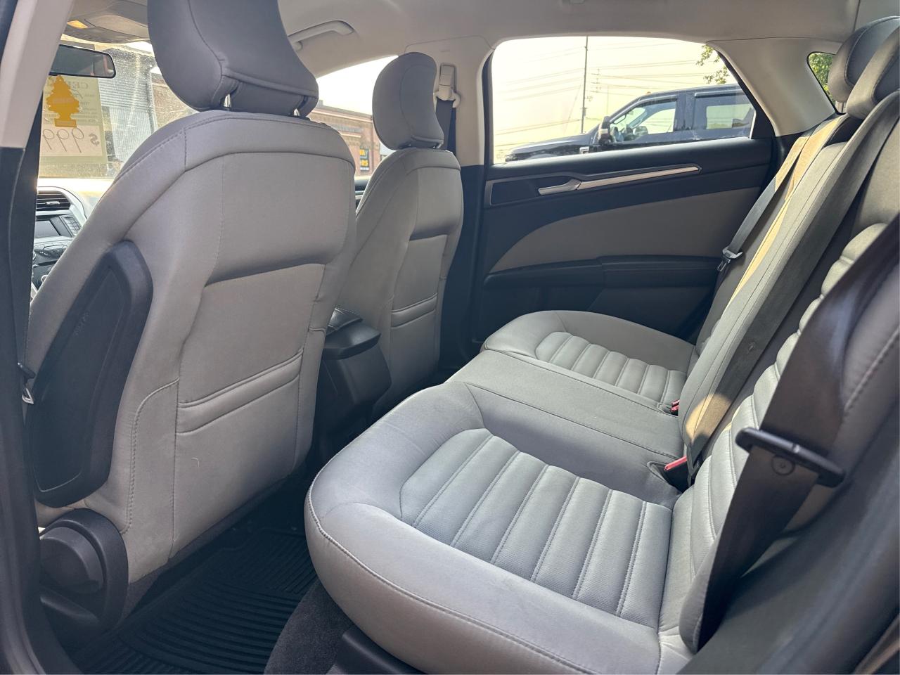 2015 Ford Fusion  - Photo #10