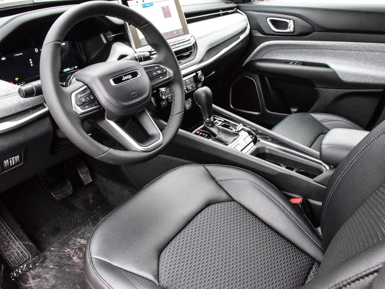 2026 Jeep Compass NORTH 4X4 Photo