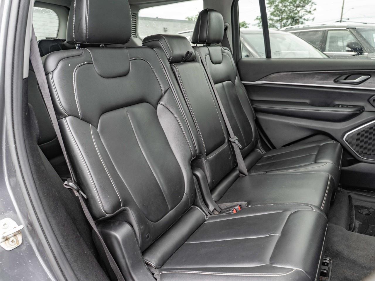 2021 Jeep Grand Cherokee L Limited 4x4 Photo