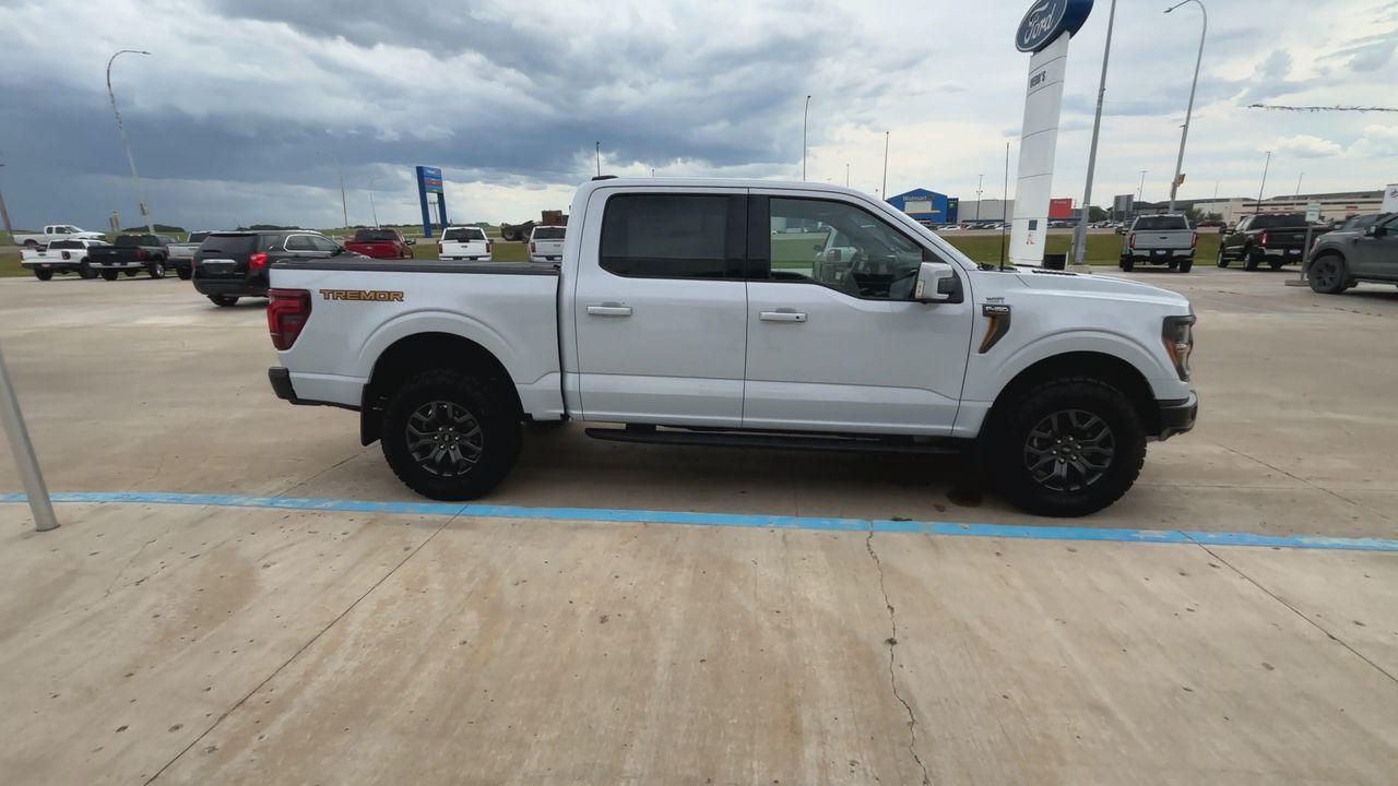 2025 Ford F-150 Tremor 4WD SuperCrew 5.5' Box Photo5