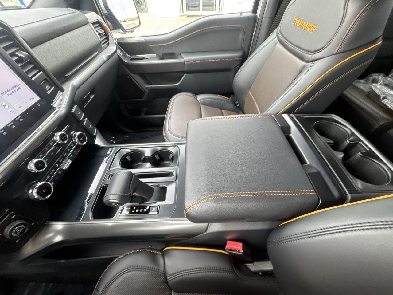 2025 Ford F-150 Tremor 4WD SuperCrew 5.5' Box Photo5