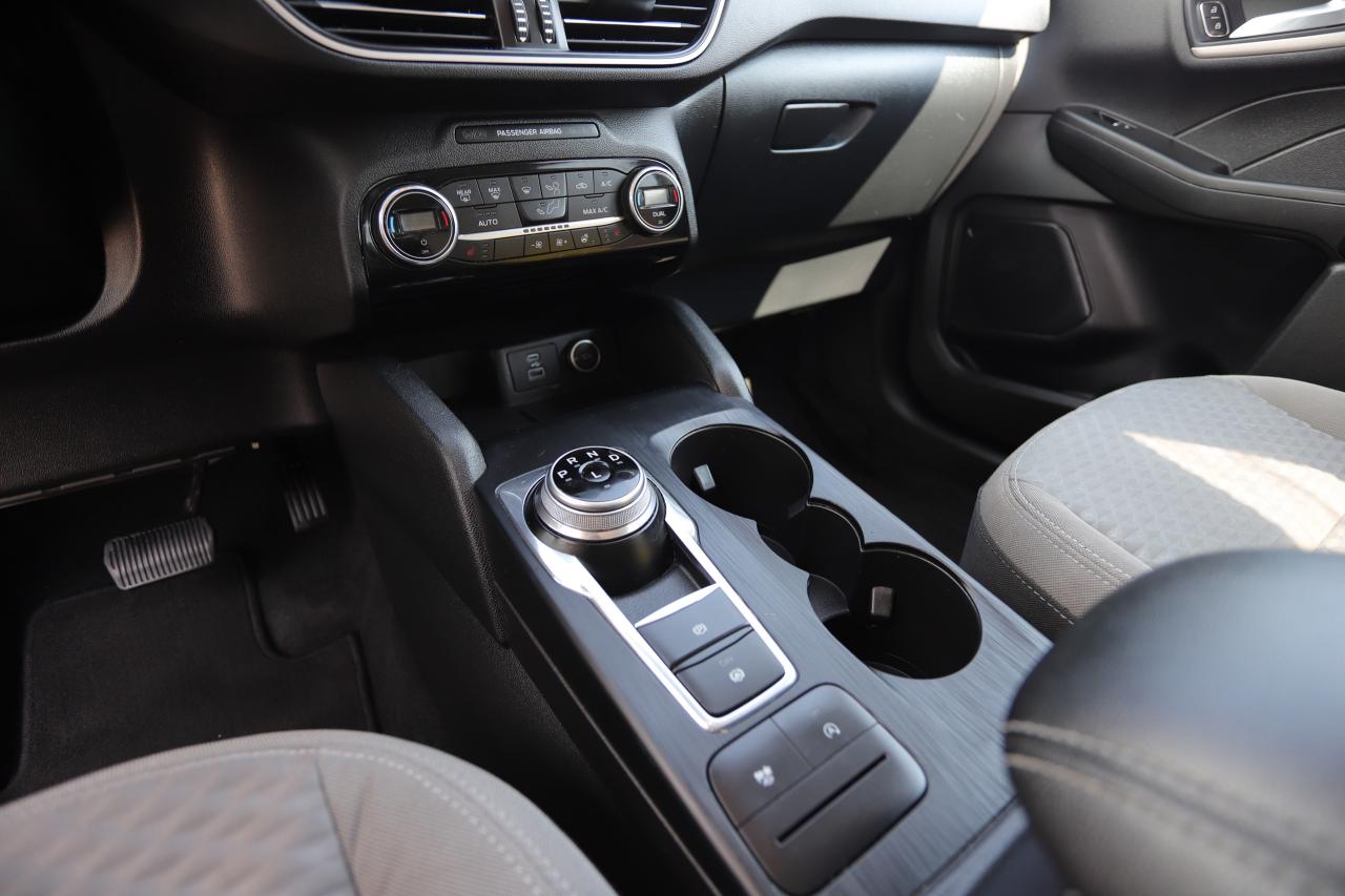 2021 Ford Escape SE AWD Photo5