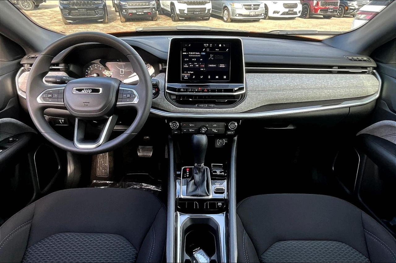 2026 Jeep Compass SPORT 4X4 | 8.4INCH TOUCHSCREEN | CARPLAY | ALLOYS Photo