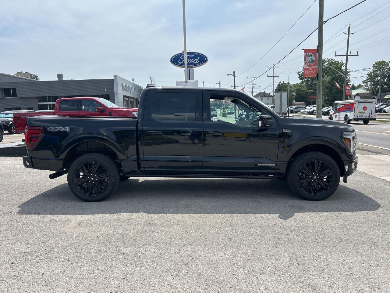 2025 Ford F-150 Platinum  - BlueCruise -  Sunroof Photo3