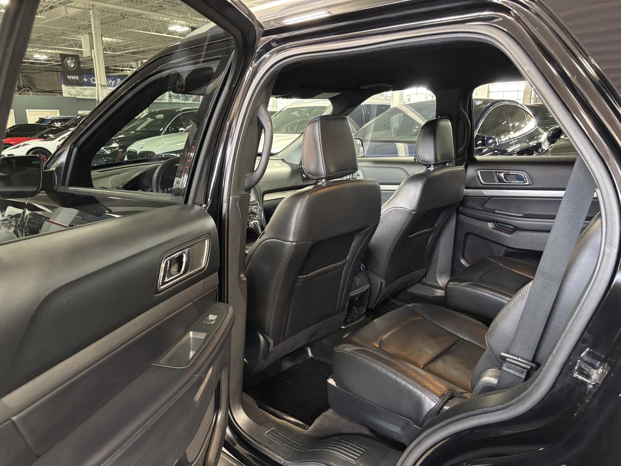2018 Ford Explorer XLT|6PASSENGER|NAV|LEATHER|BACKUPCAM|HEATEDSEATS|+ - Photo #7