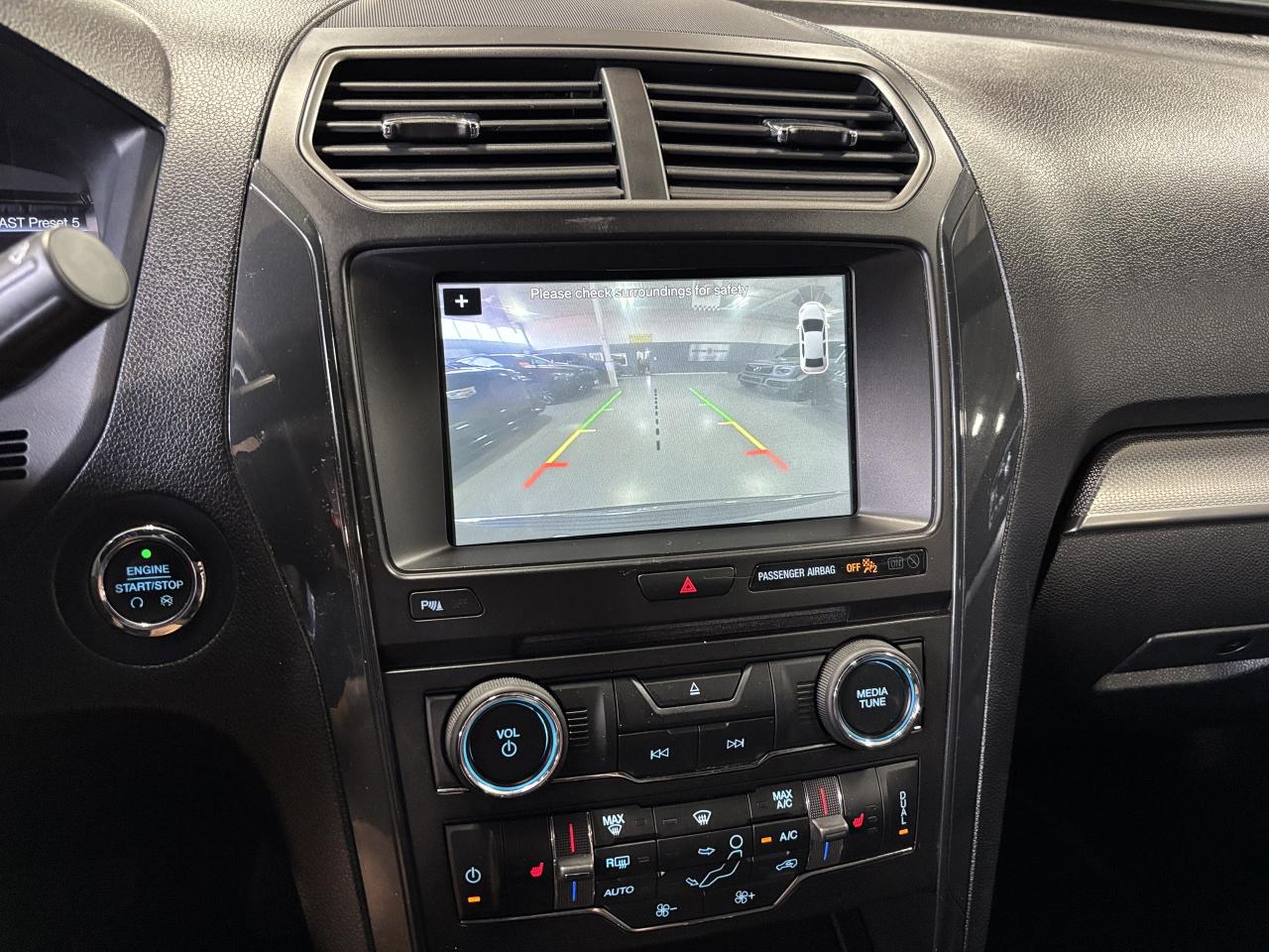2018 Ford Explorer XLT|6PASSENGER|NAV|LEATHER|BACKUPCAM|HEATEDSEATS|+ - Photo #23