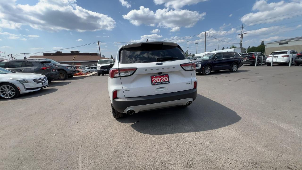 2020 Ford Escape SE AWD | HTD SEATS | CARPLAY | 17IN ALLOYS Photo