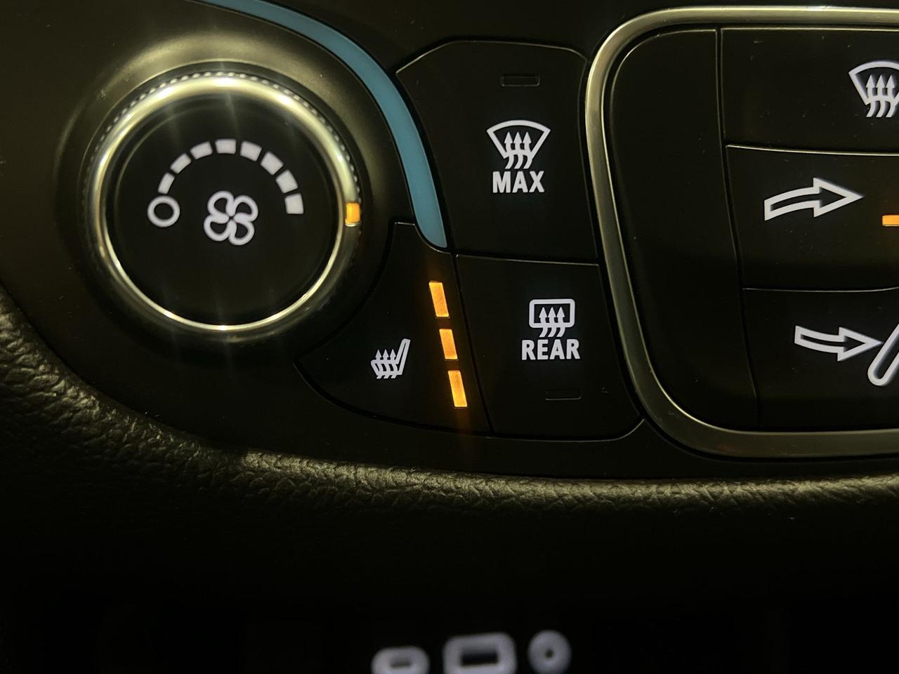 2023 Chevrolet Equinox LT AWD | HEATED SEATS | CARPLAY | REMOTE START Photo