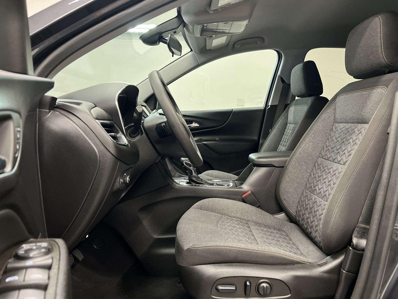 2023 Chevrolet Equinox LT AWD | HEATED SEATS | CARPLAY | REMOTE START Photo