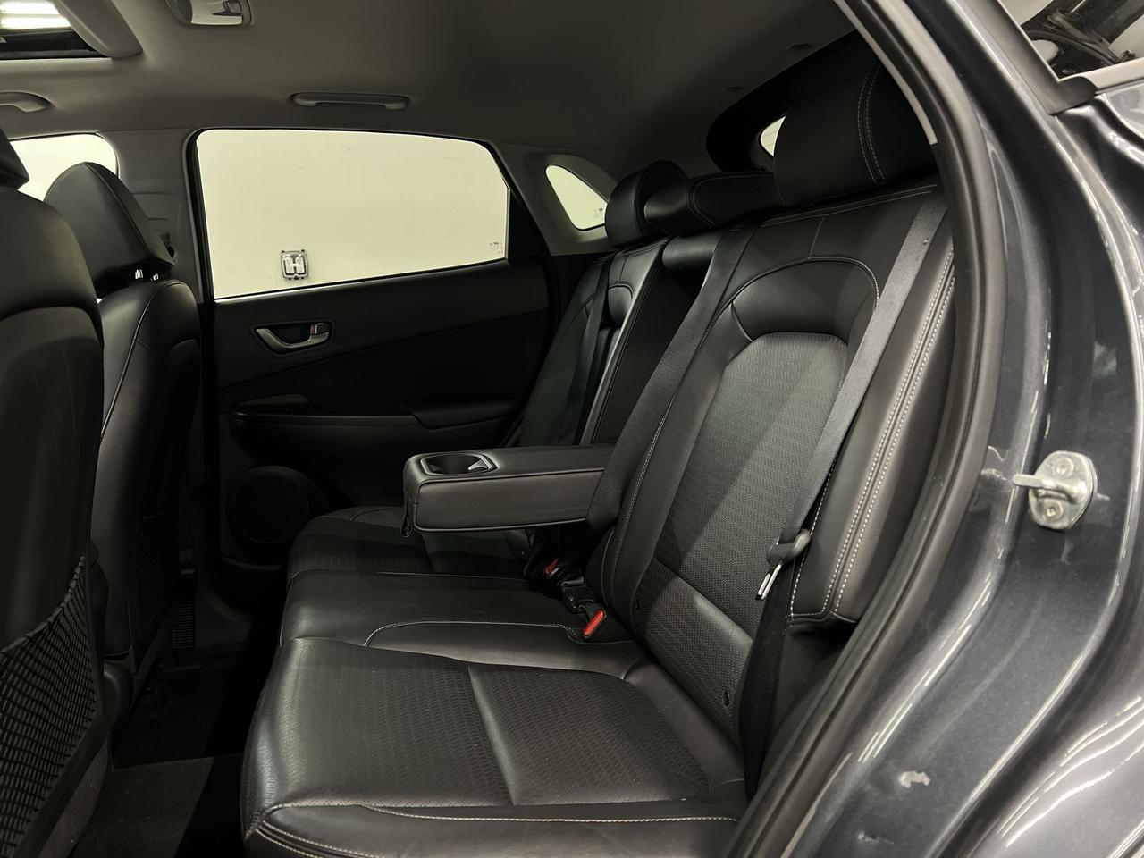 2021 Hyundai KONA ULTIMATE AWD| ONLY 63,000KMS| HTD LEATHER| SUNROOF Photo