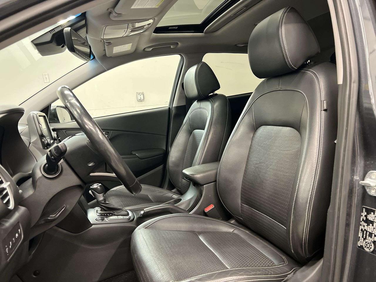 2021 Hyundai KONA ULTIMATE AWD| ONLY 63,000KMS| HTD LEATHER| SUNROOF Photo