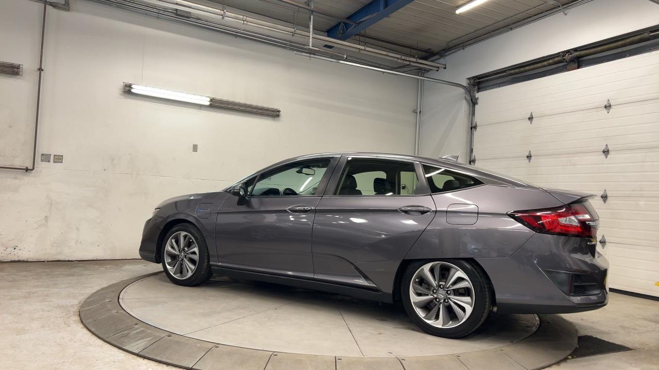 2018 Honda Clarity Plug-In Hybrid TOURING | LOW KMS | HTD LEATHER | CARPLAY Photo4