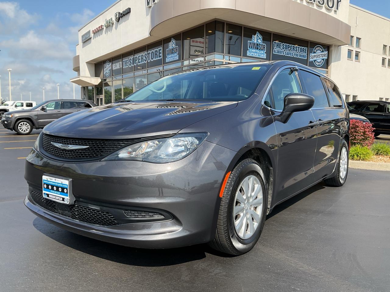 Used 2021 Dodge Grand Caravan VOYAGER / ANDROID APPLE CARPLAY / REAR STOnGO for sale in Windsor, ON